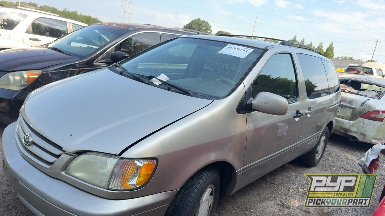 Photo of 2002 Toyota Sienna