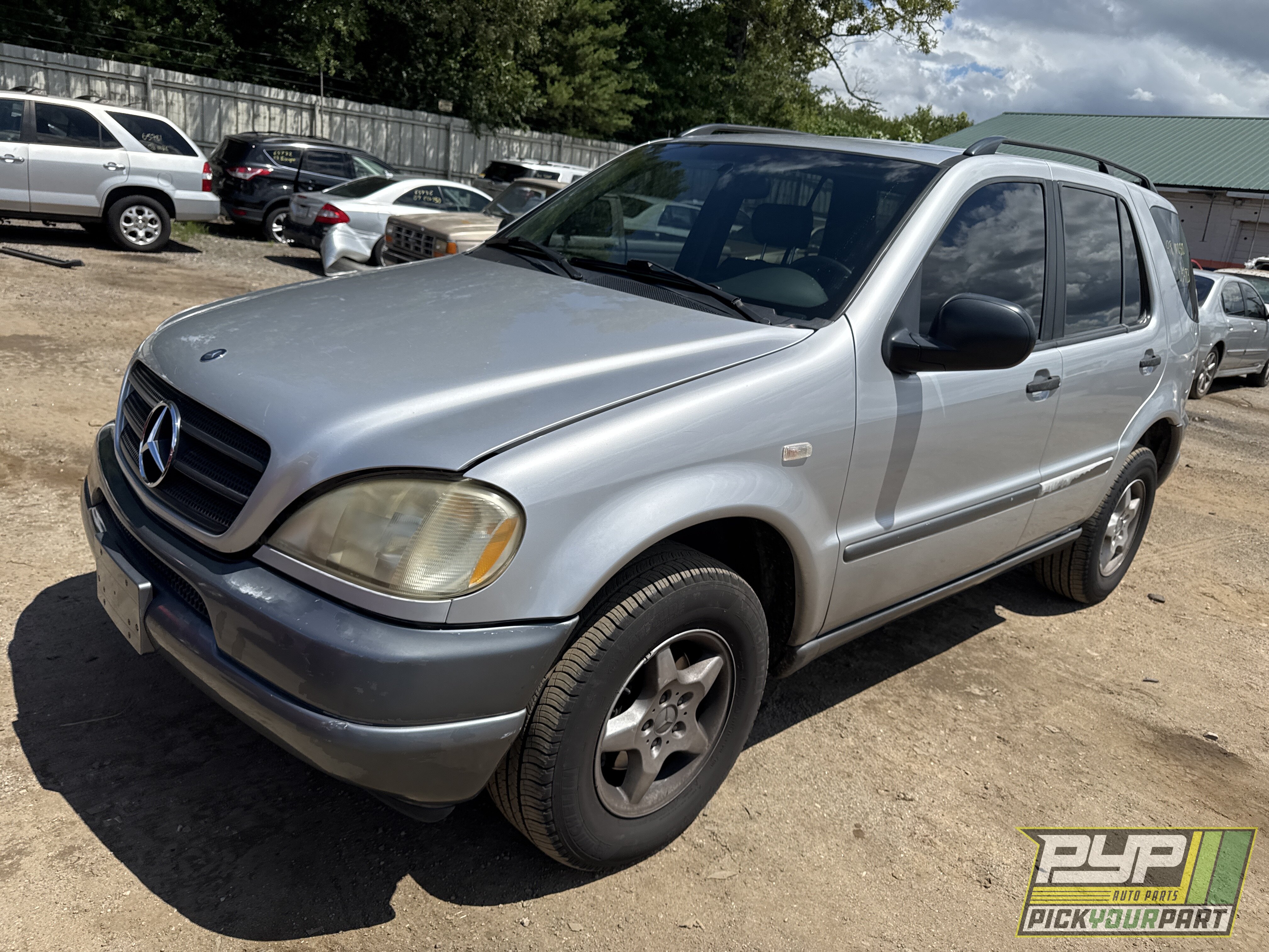 Photo of 1998 Mercedes-Benz Ml320