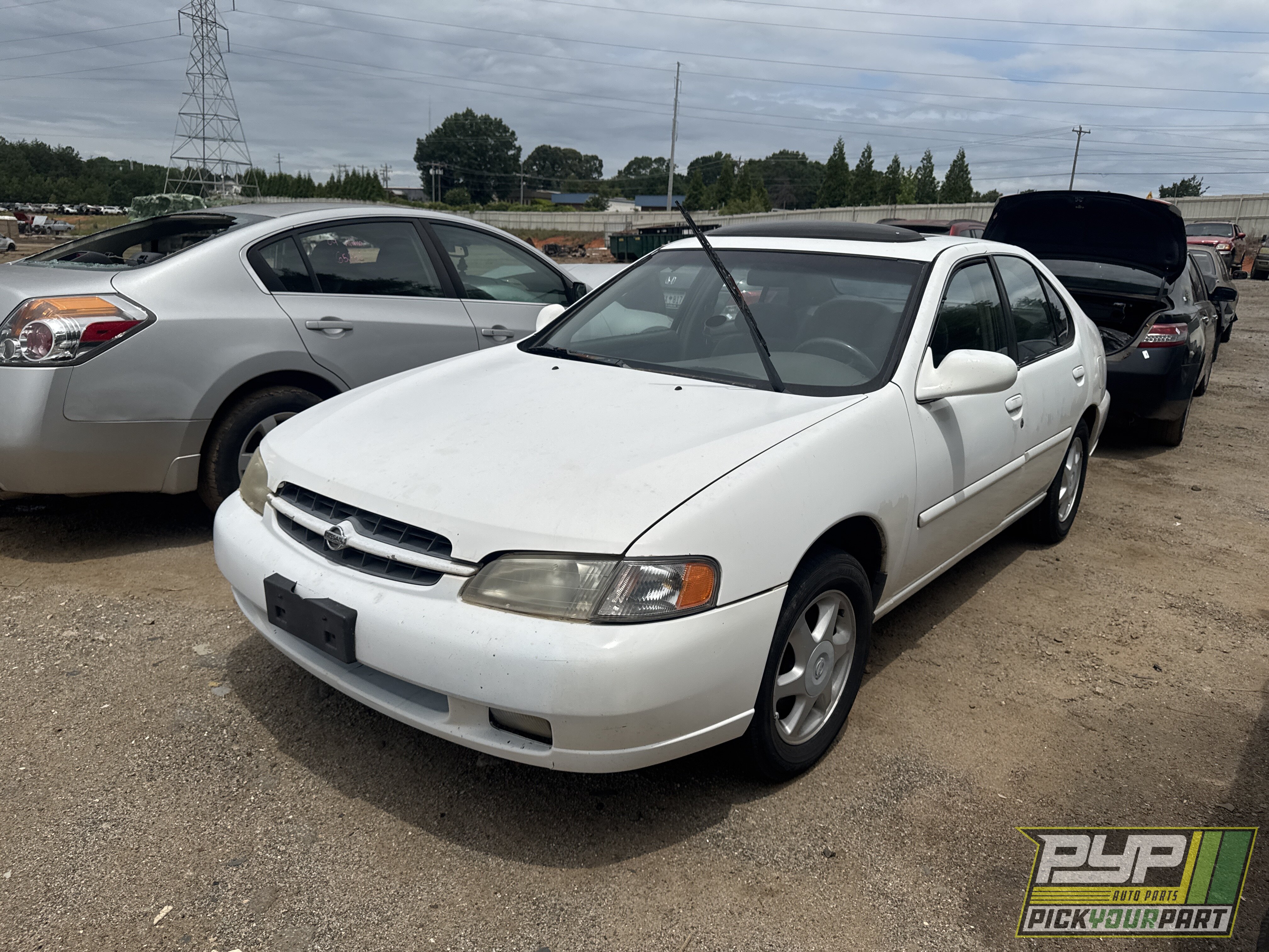 Photo of 1998 Nissan Altima