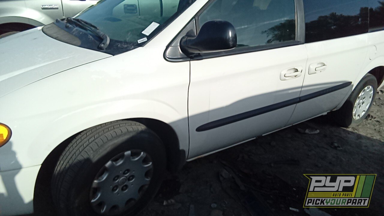 Photo of 2003 Chrysler Voyager