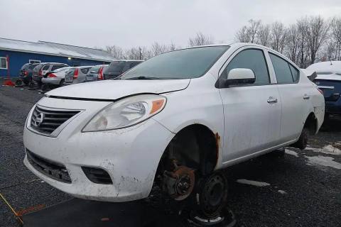 Photo of 2012 Nissan Versa