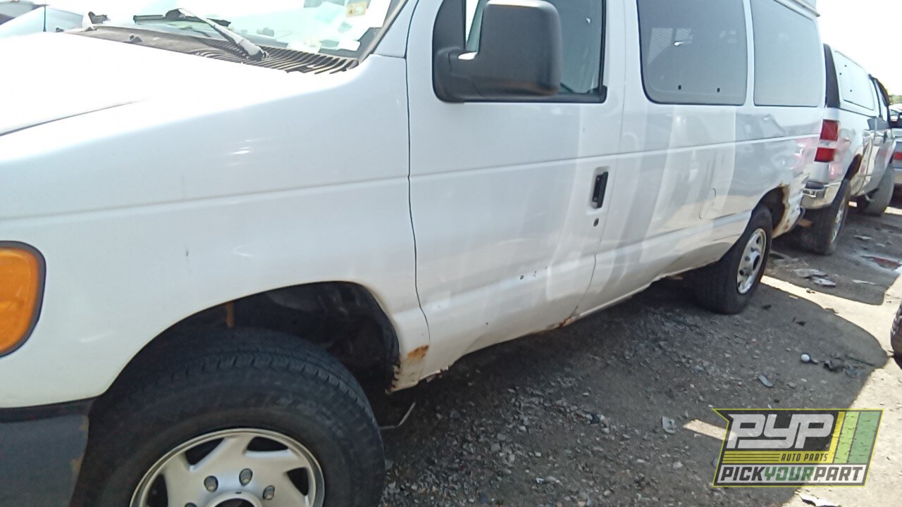 Photo of 2006 Ford E-250