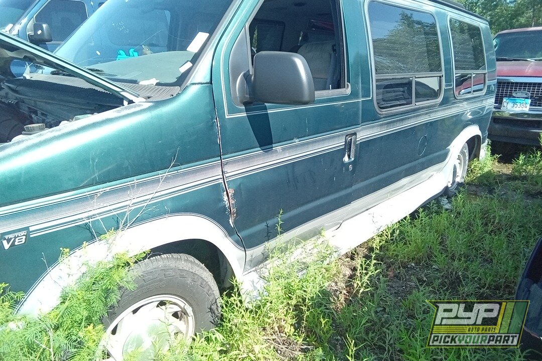 Photo of 1999 Ford E-150 Econoline