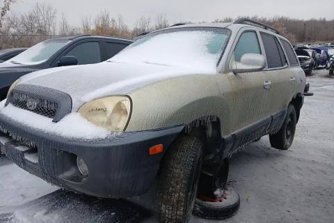 Photo of 2001 Hyundai Santa Fe