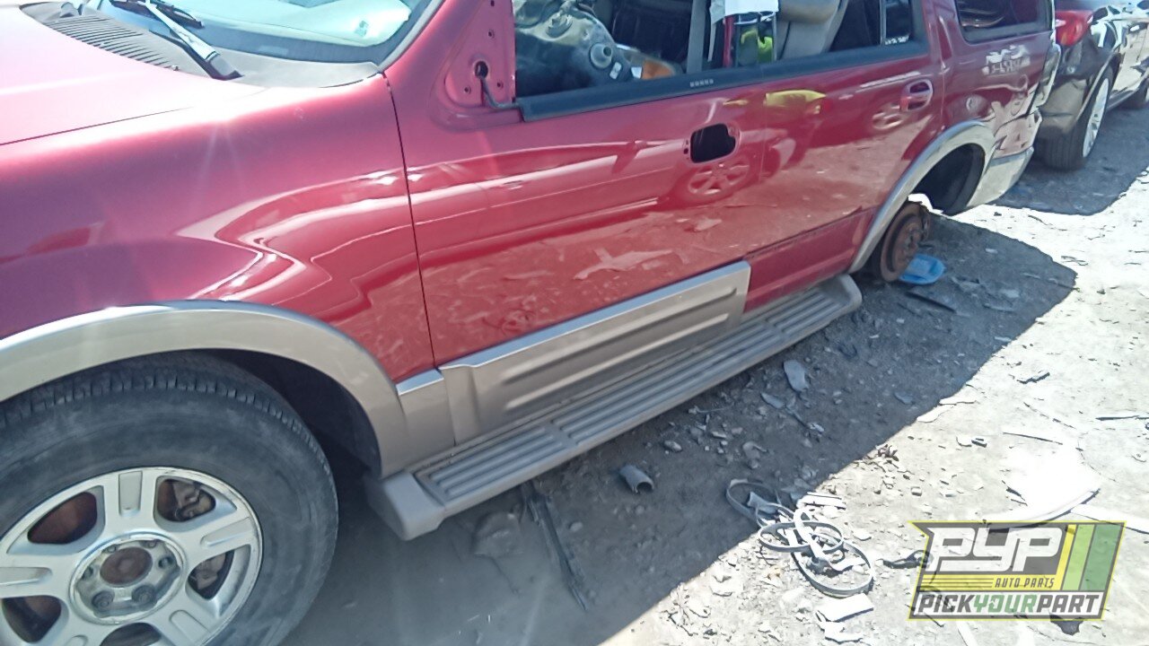 Photo of 2004 Ford Expedition