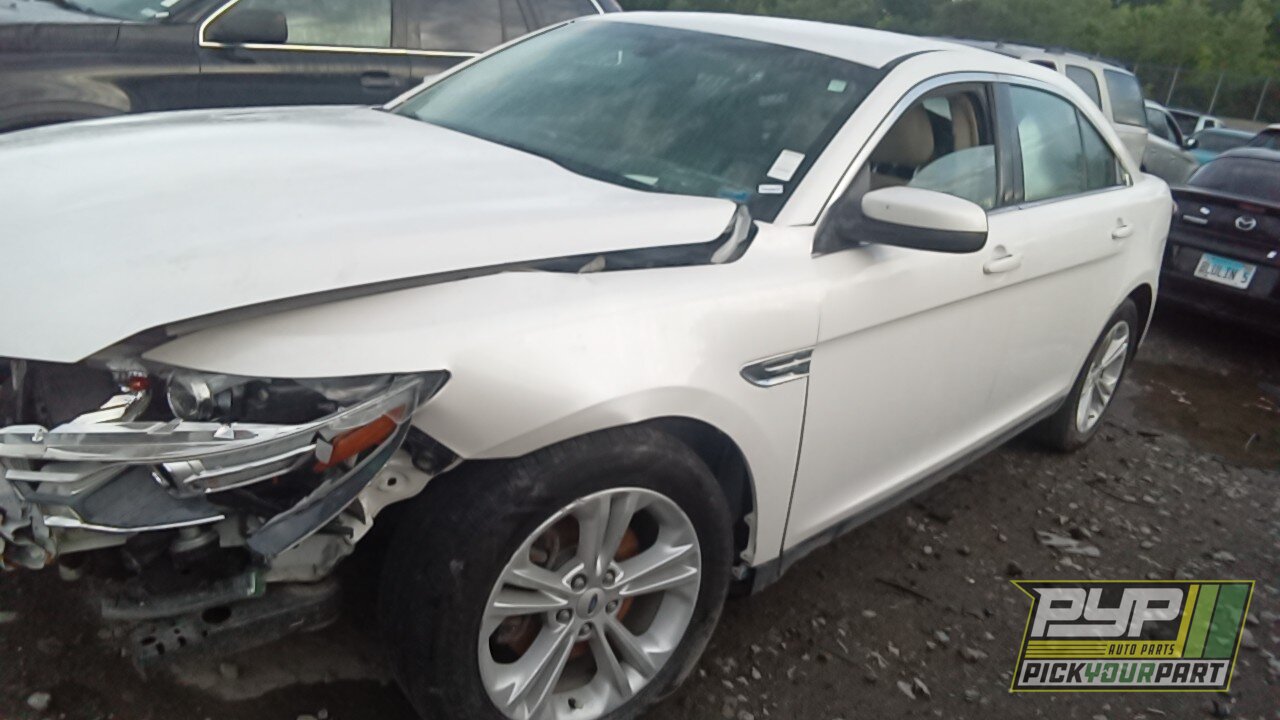 Photo of 2013 Ford Taurus