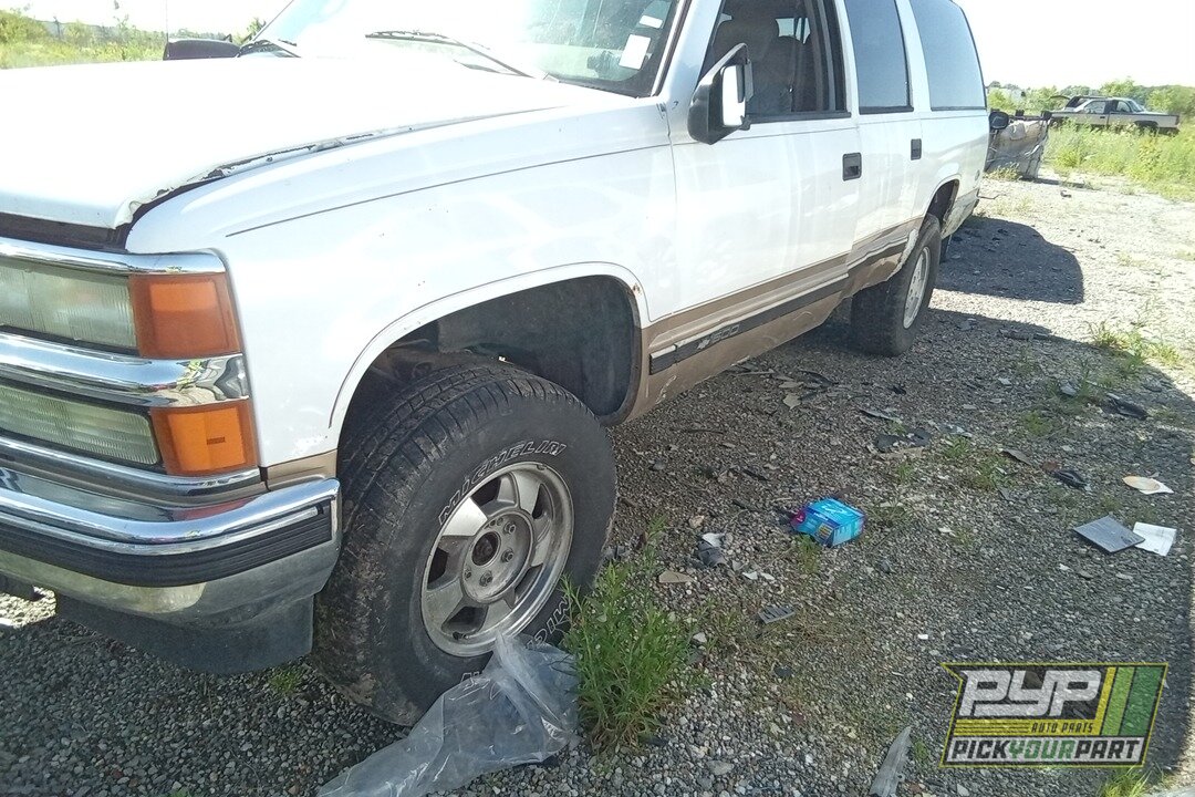 Photo of 1999 Chevrolet K1500 Suburban