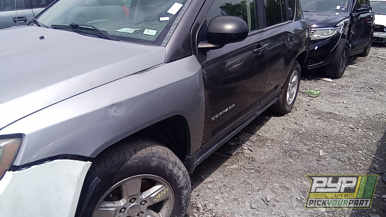 Photo of 2015 Jeep Compass