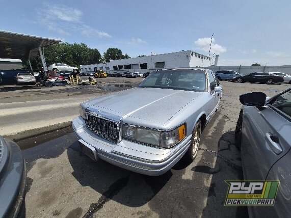Photo of 1994 Lincoln Town Car
