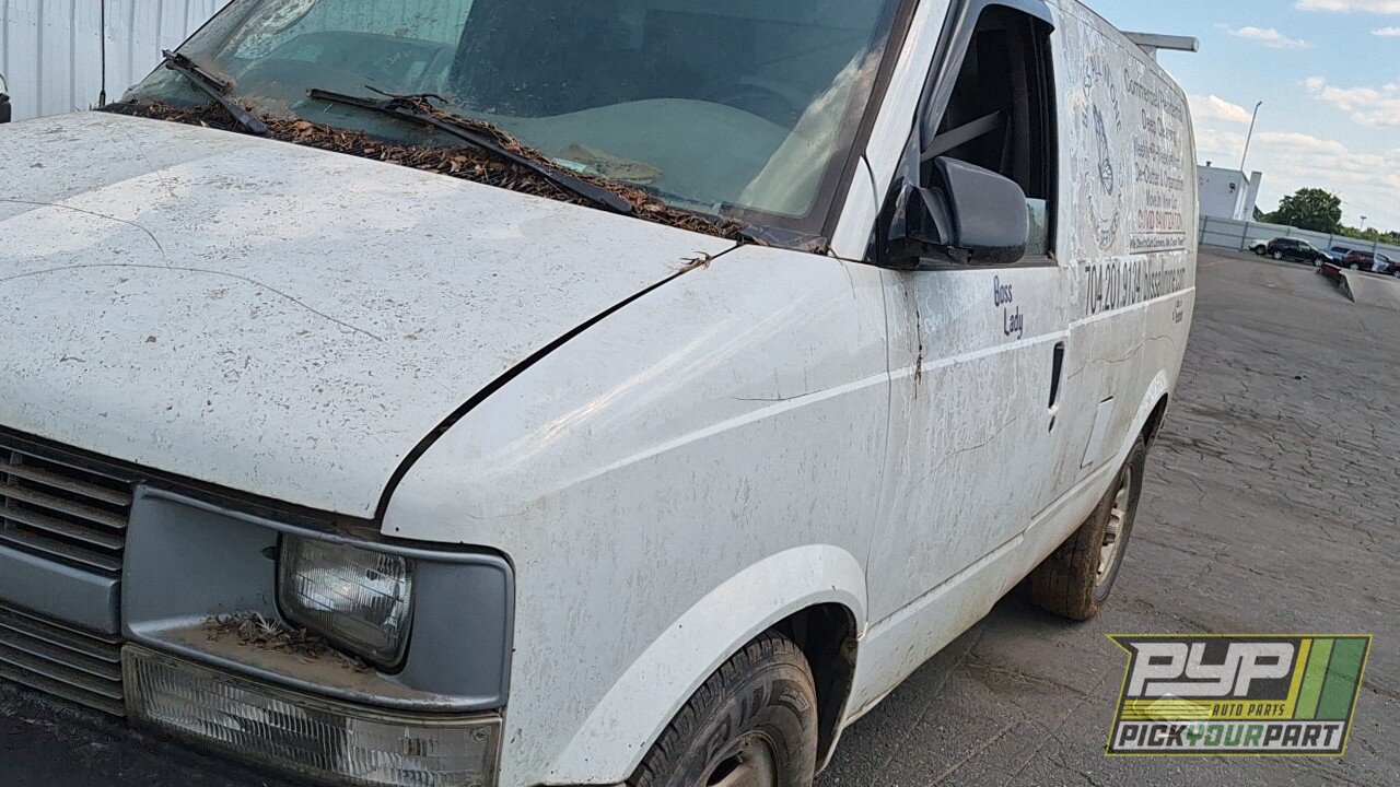 Photo of 2004 Chevrolet Astro