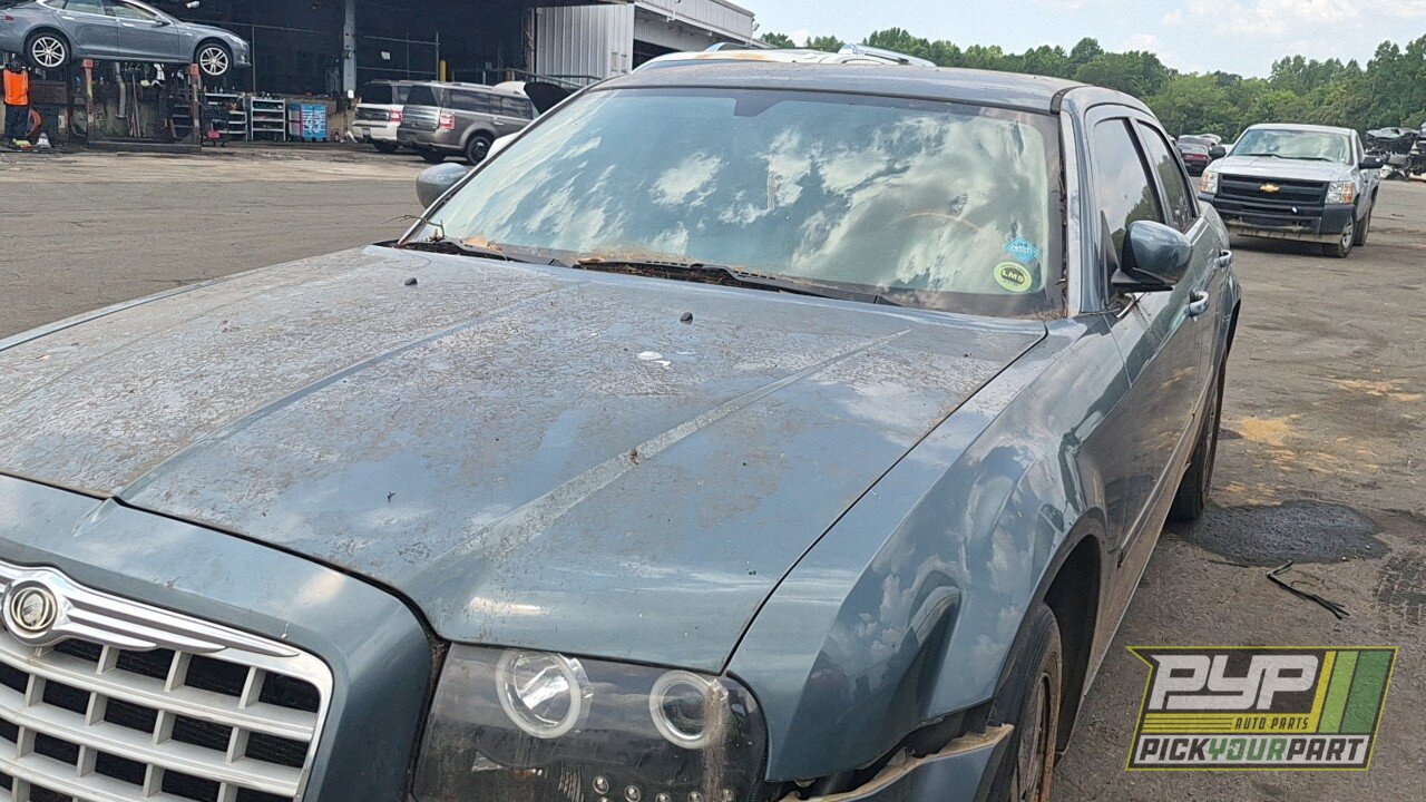 Photo of 2005 Chrysler 300
