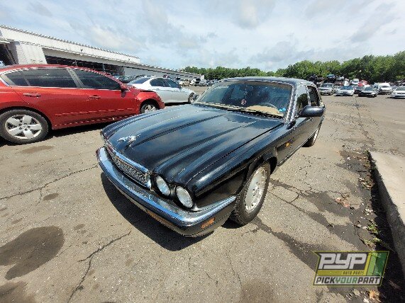 Photo of 1997 Jaguar Xj6