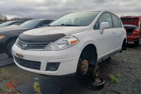 Photo of 2010 Nissan Versa