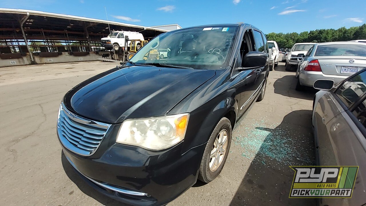 Photo of 2012 Chrysler Town & Country