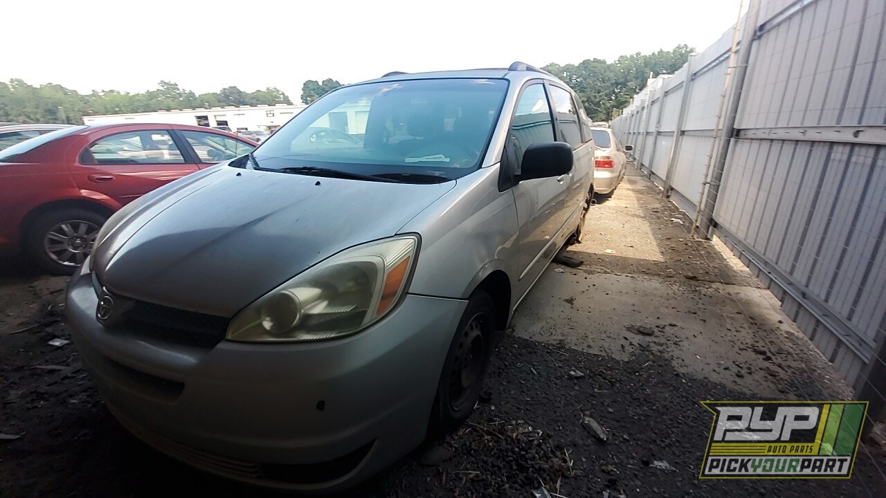 Photo of 2005 Toyota Sienna