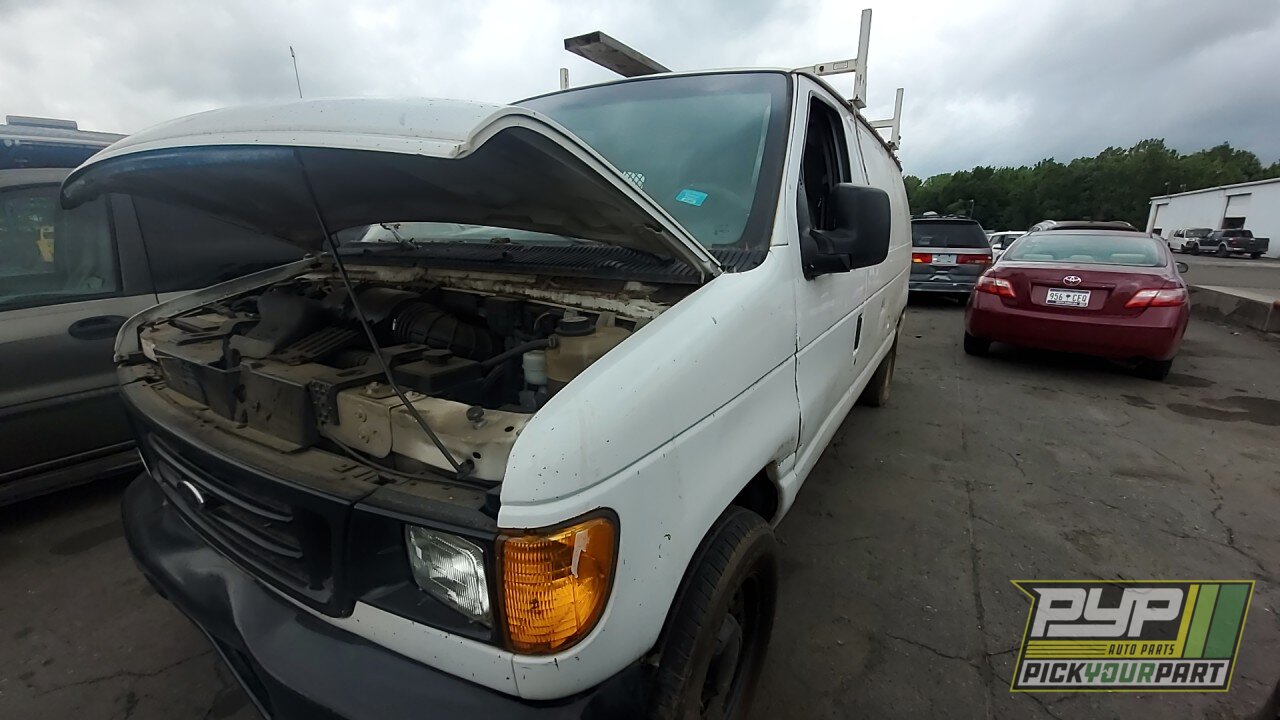 Photo of 2005 Ford E-150
