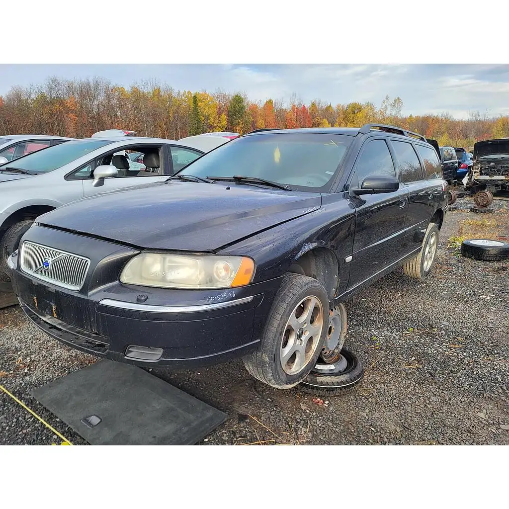 Photo of 2005 Volvo V70