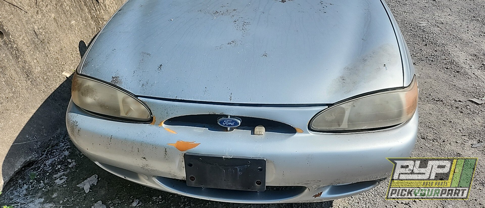 Photo of 1999 Ford Escort