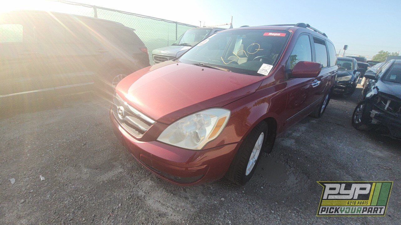 Photo of 2008 Hyundai Entourage