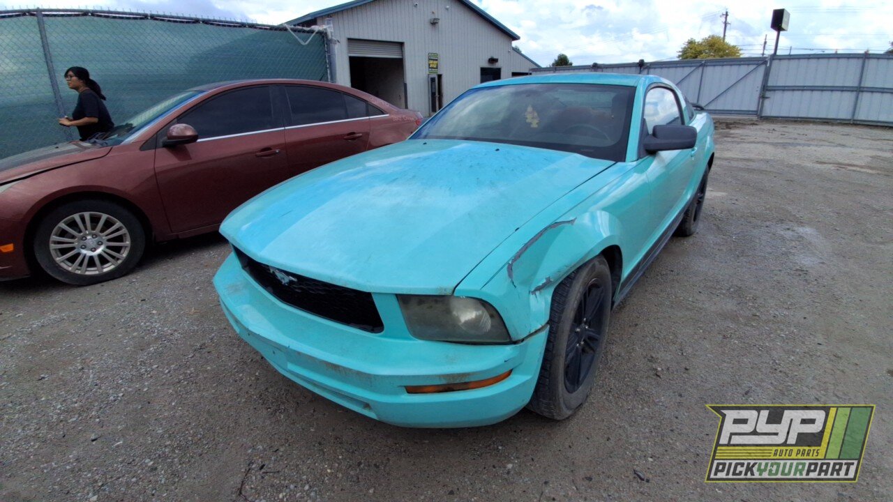 Photo of 2005 Ford Mustang