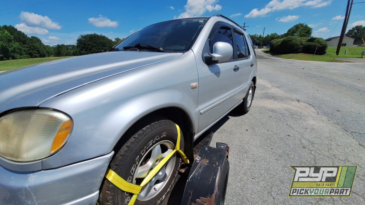 Photo of 2001 Mercedes-Benz Ml320