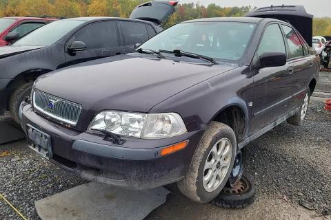 Photo of 2001 Volvo S40