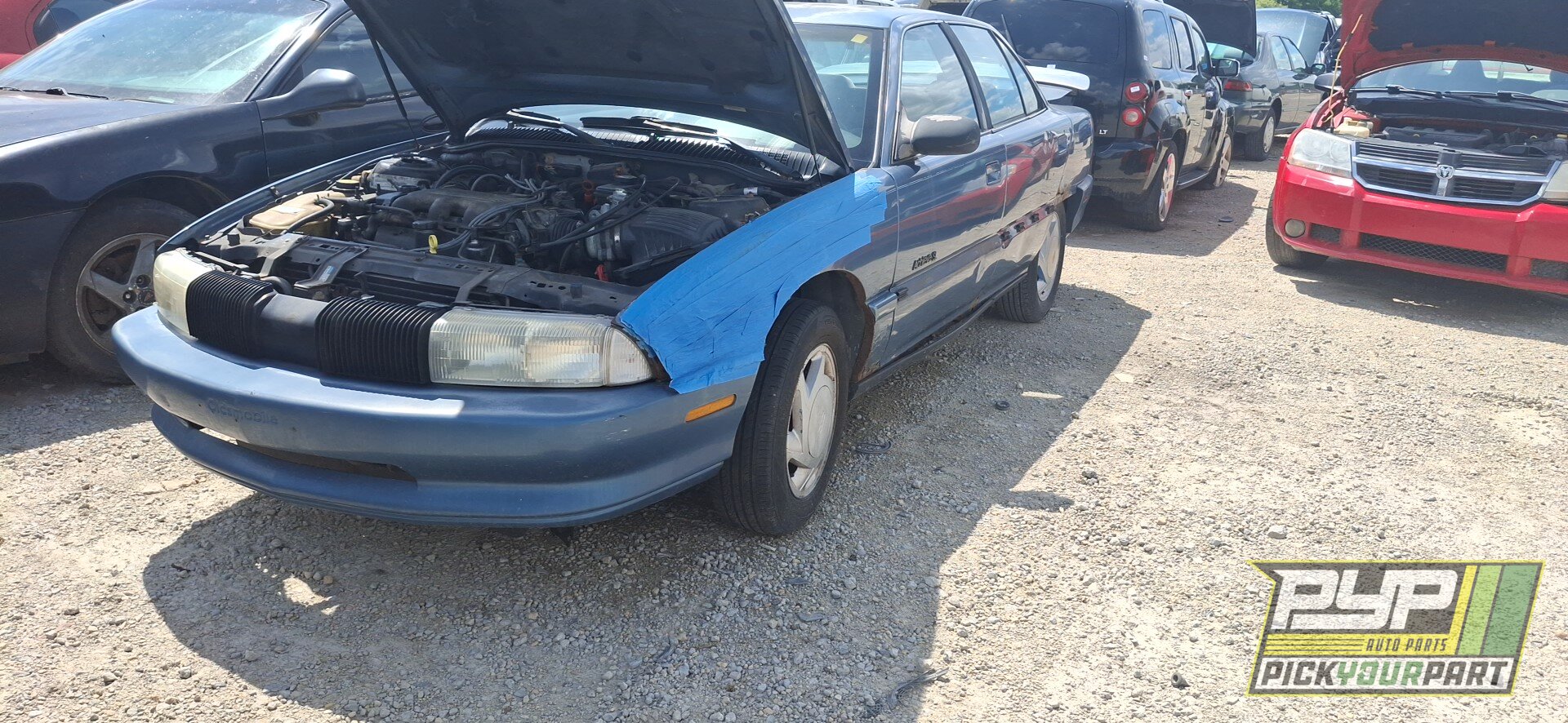 Photo of 1998 Oldsmobile Achieva
