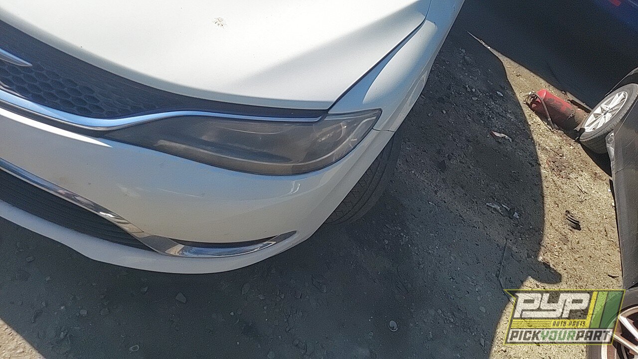 Photo of 2015 Chrysler 200
