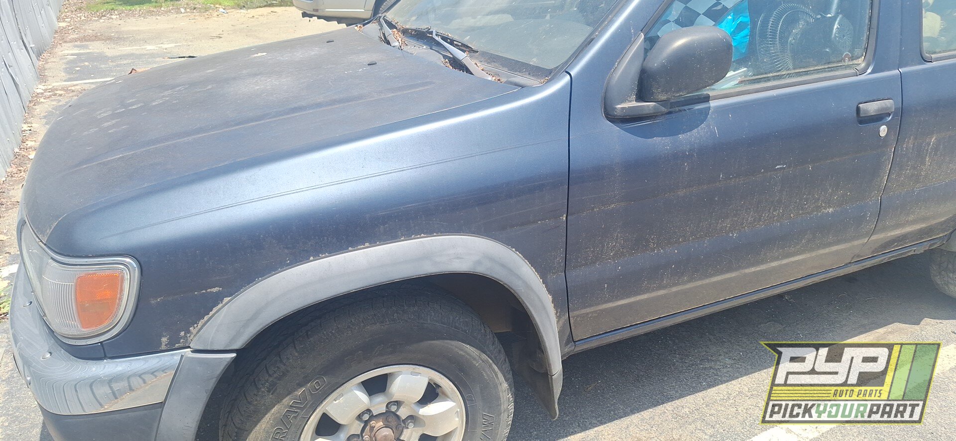 Photo of 1997 Nissan Pathfinder