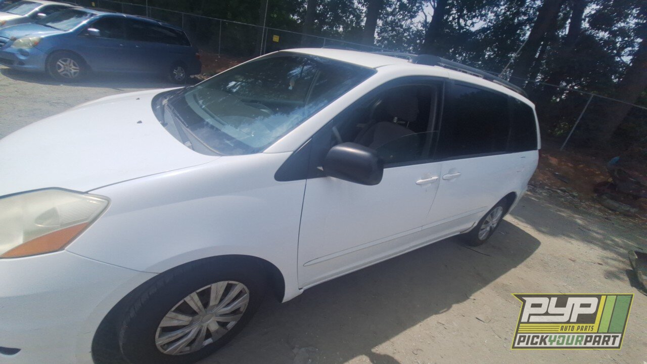 Photo of 2007 Toyota Sienna