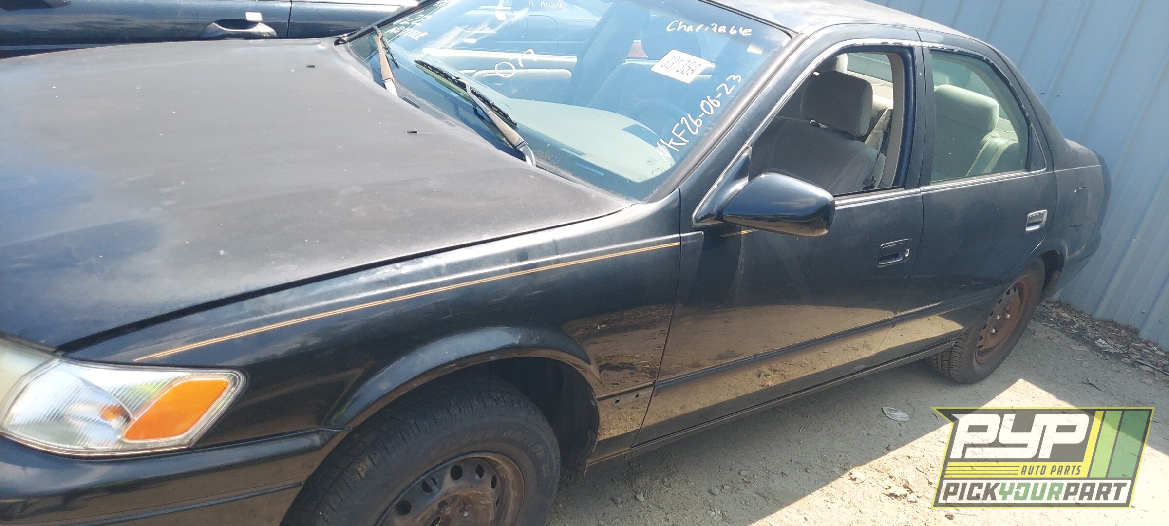 Photo of 1999 Toyota Camry