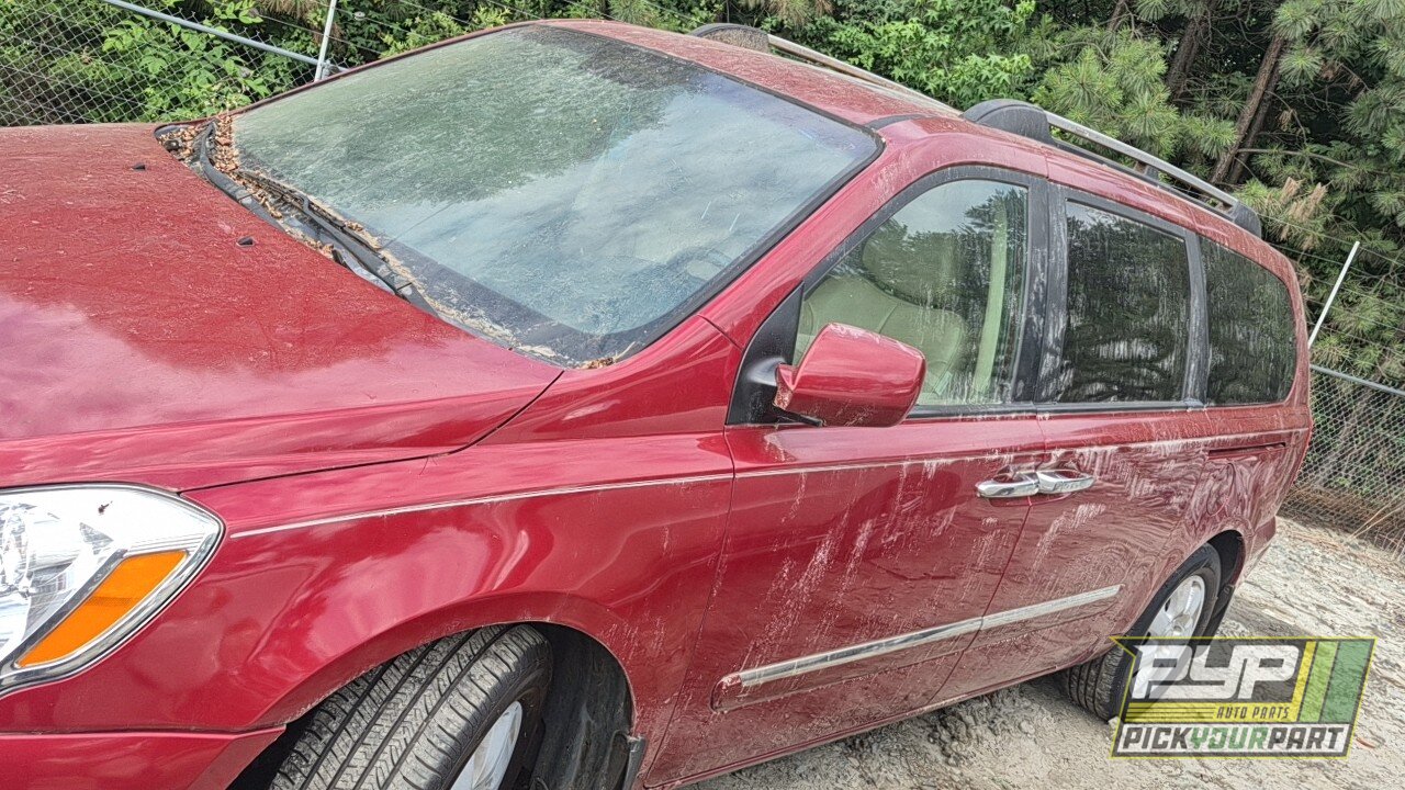 Photo of 2008 Hyundai Entourage