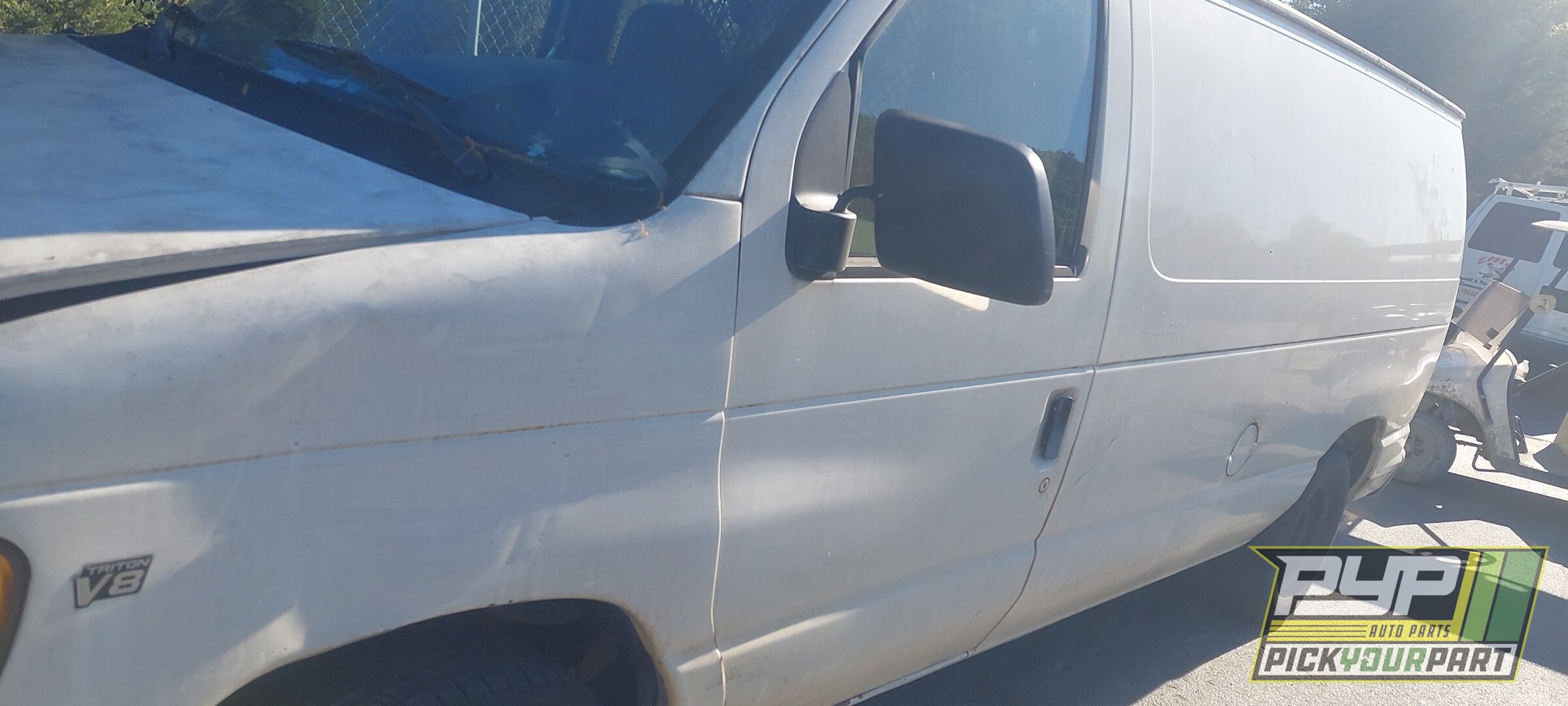 Photo of 1997 Ford E-150 Econoline