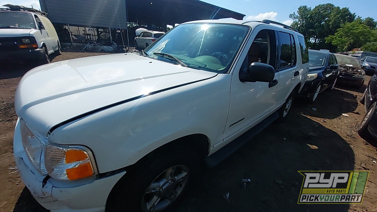 Photo of 2004 Ford Explorer
