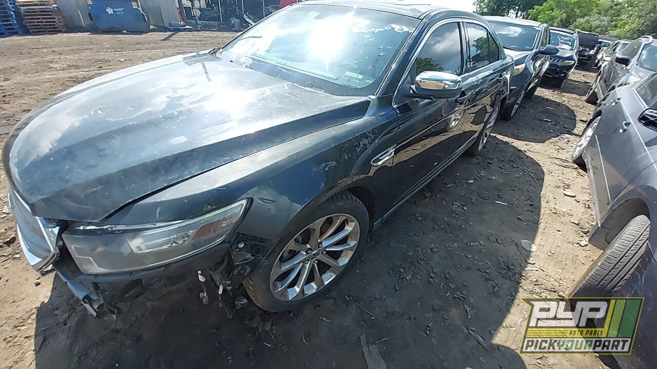 Photo of 2013 Ford Taurus