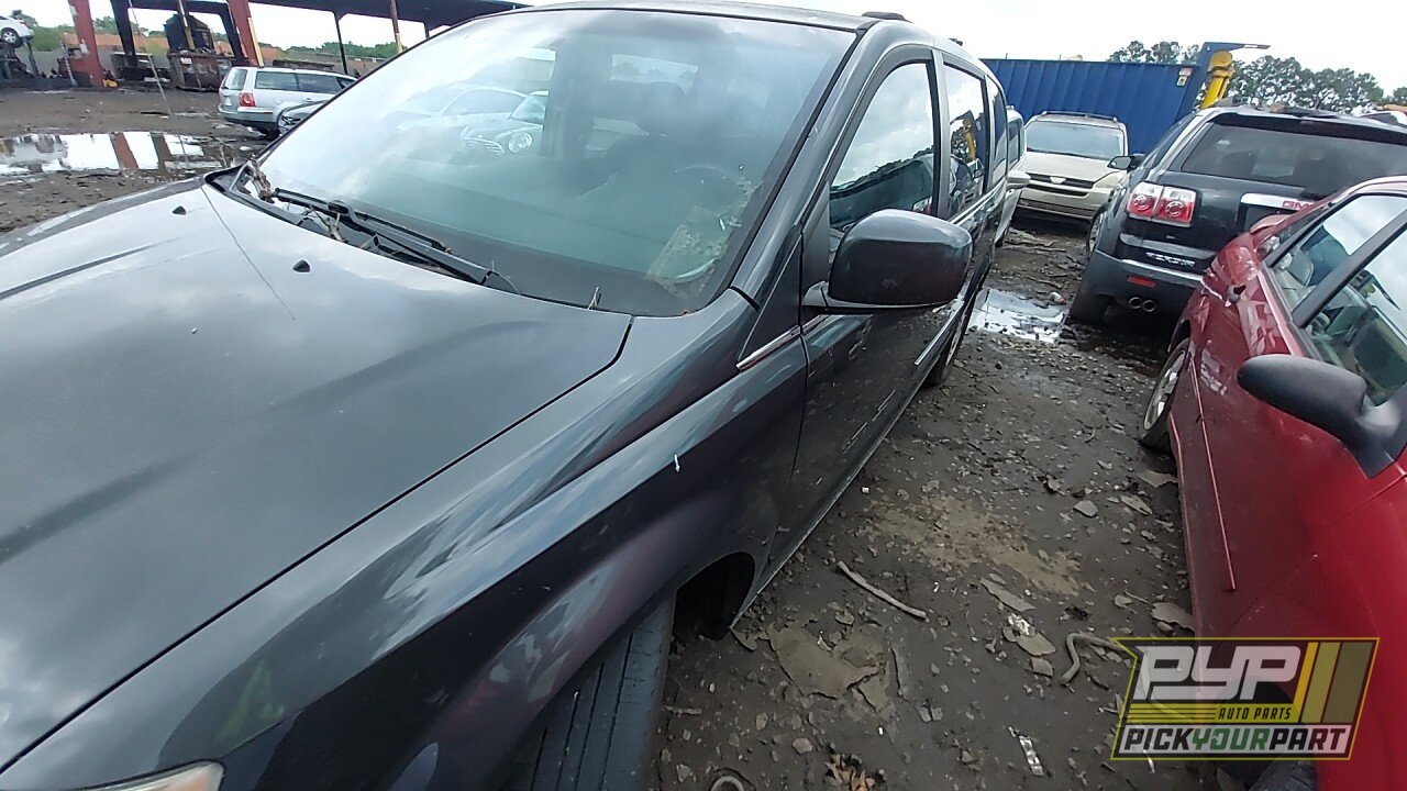 Photo of 2012 Chrysler Town & Country