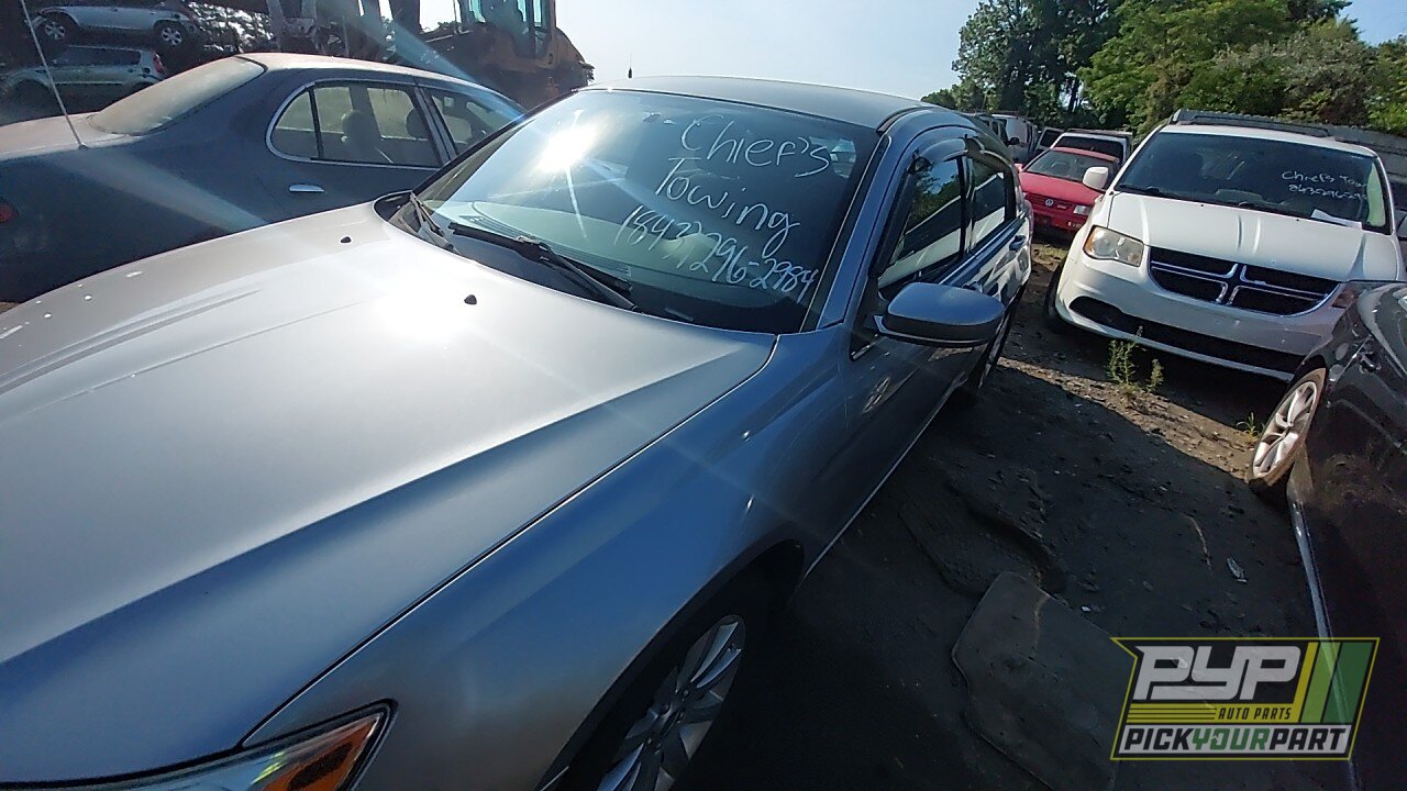 Photo of 2013 Chrysler 200