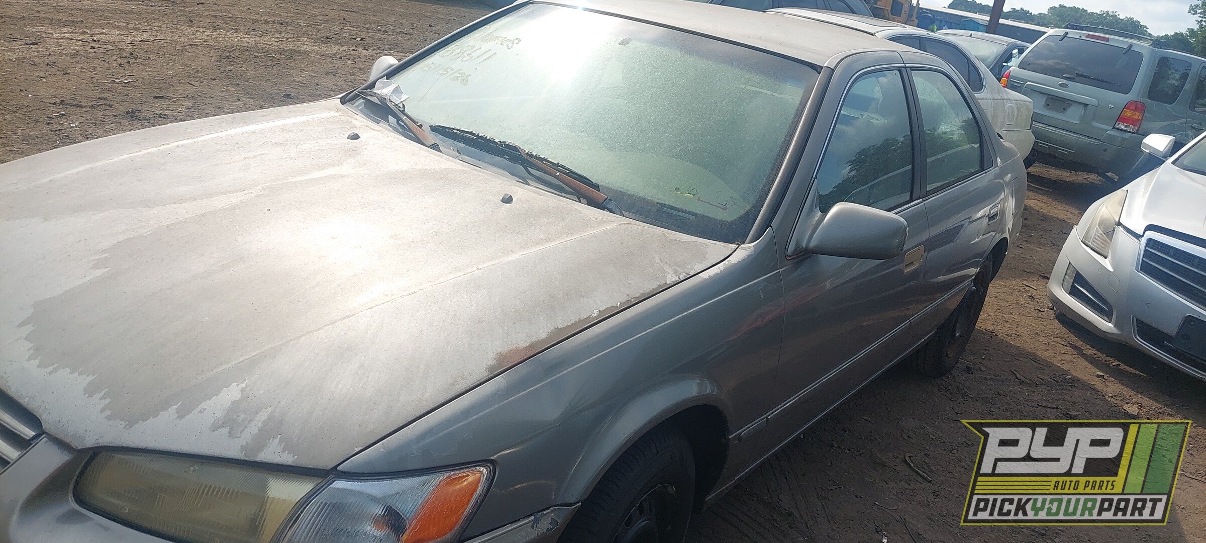 Photo of 1999 Toyota Camry
