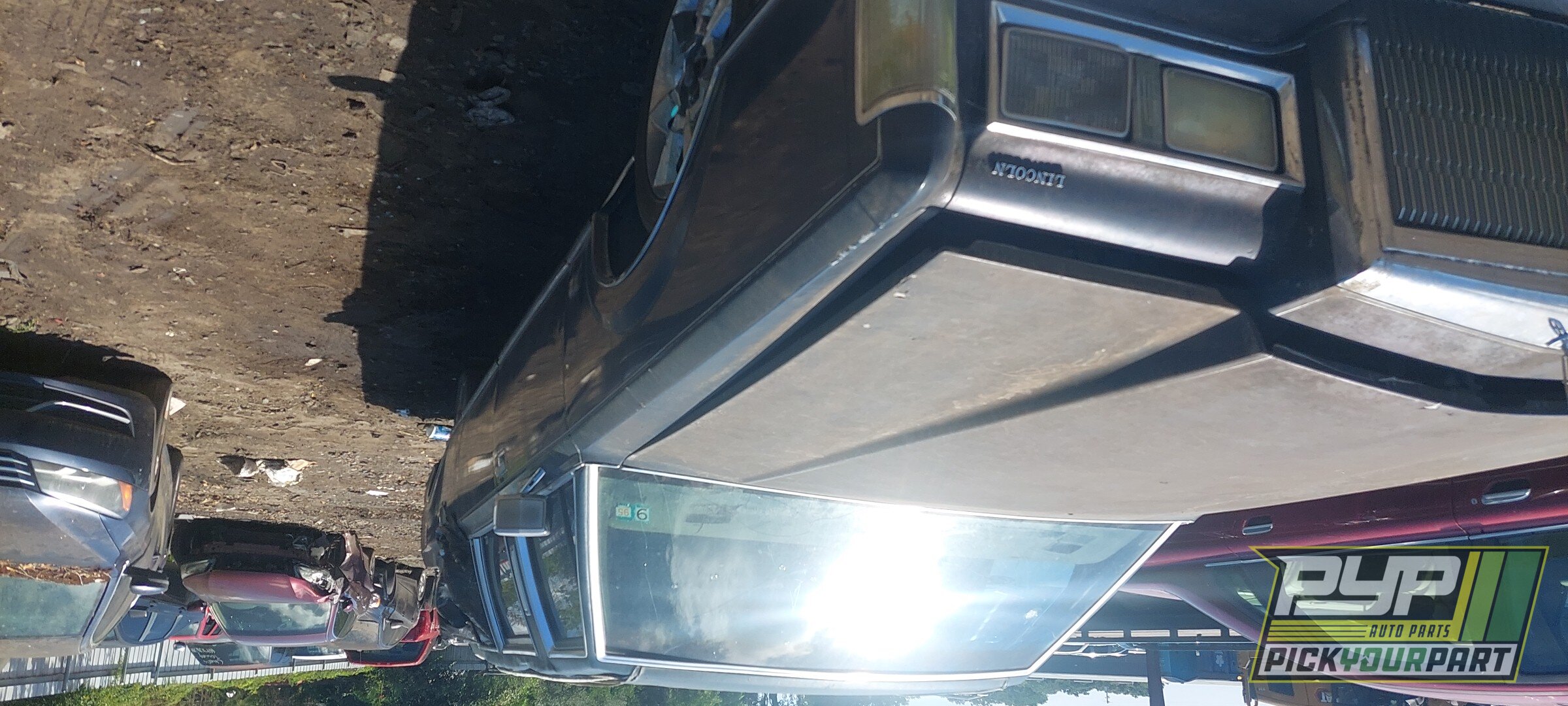 Photo of 1988 Lincoln Town Car