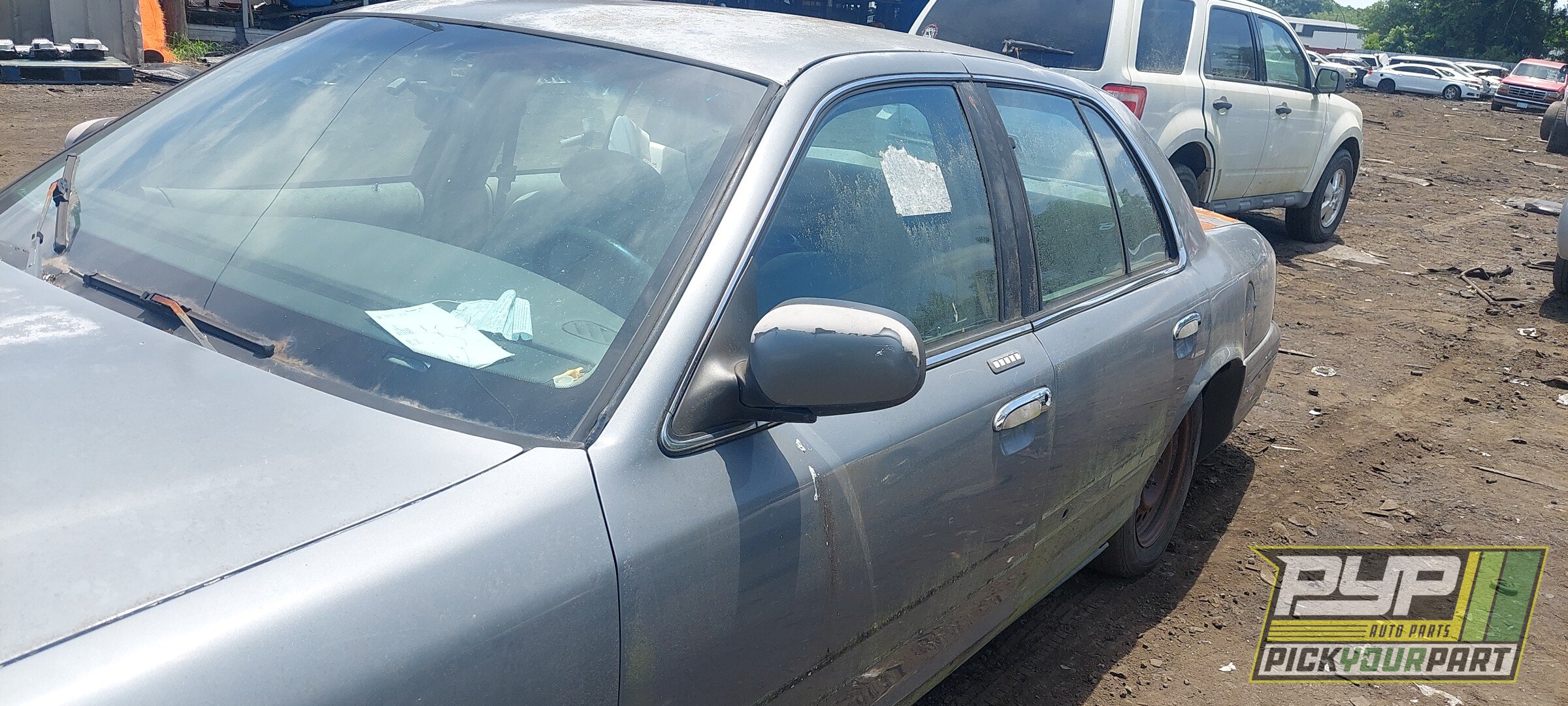 Photo of 1999 Ford Crown Victoria