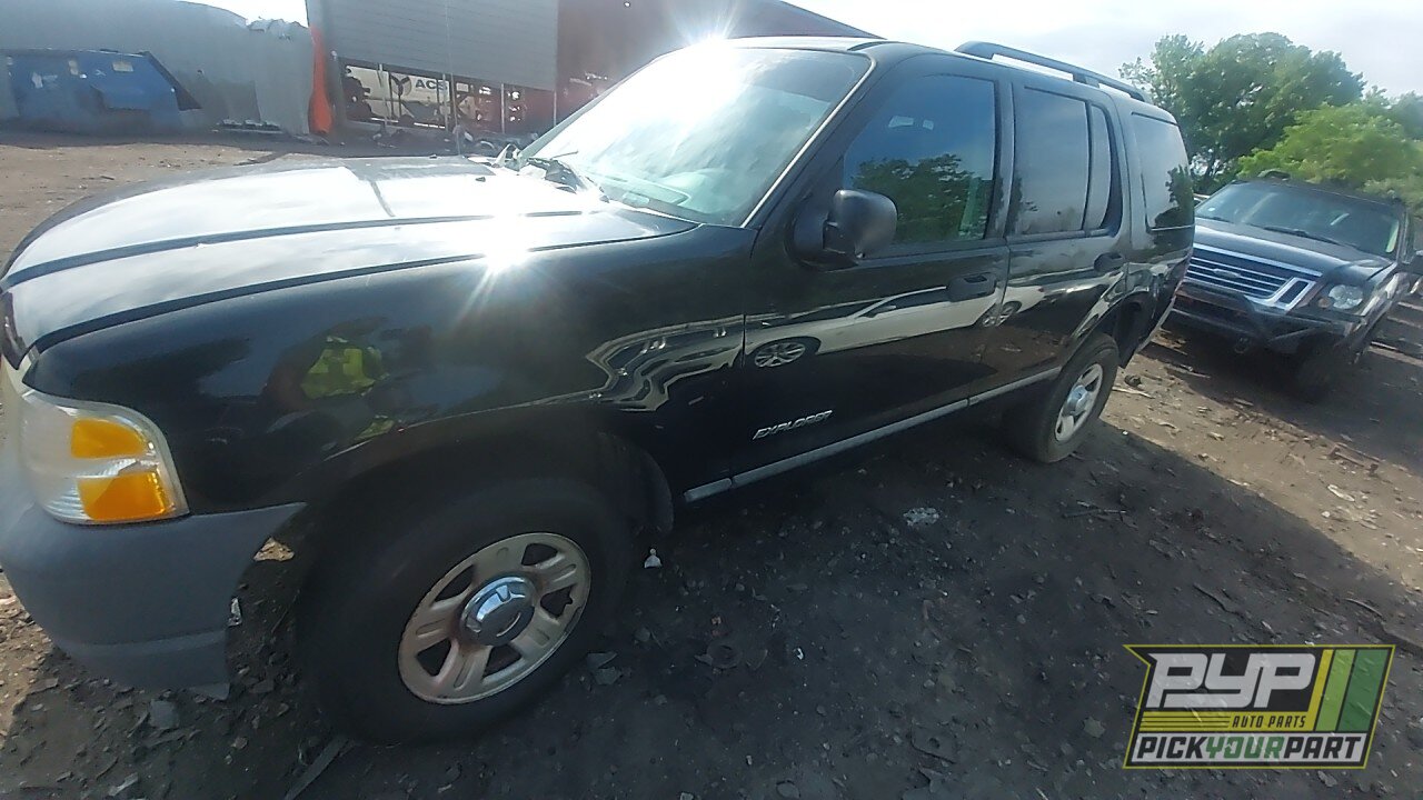 Photo of 2004 Ford Explorer