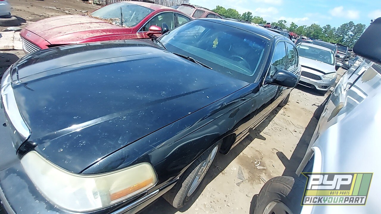 Photo of 2008 Lincoln Town Car