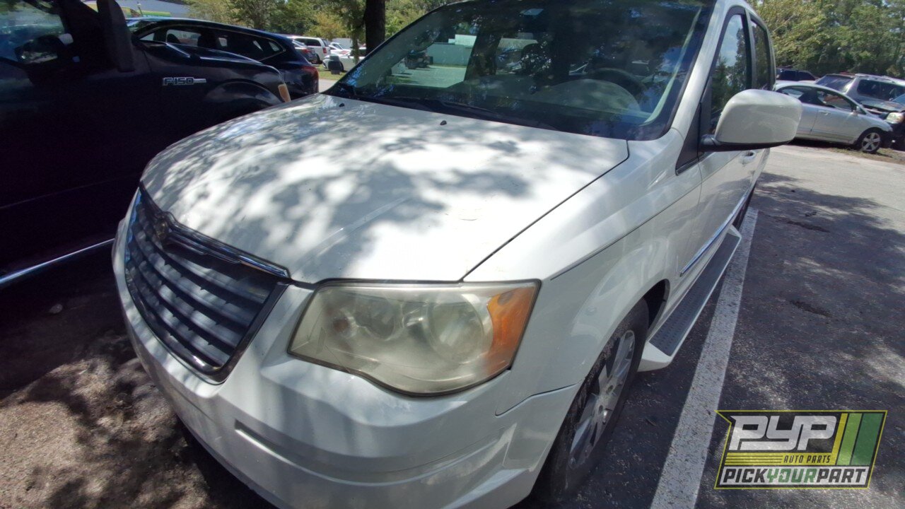Photo of 2009 Chrysler Town & Country