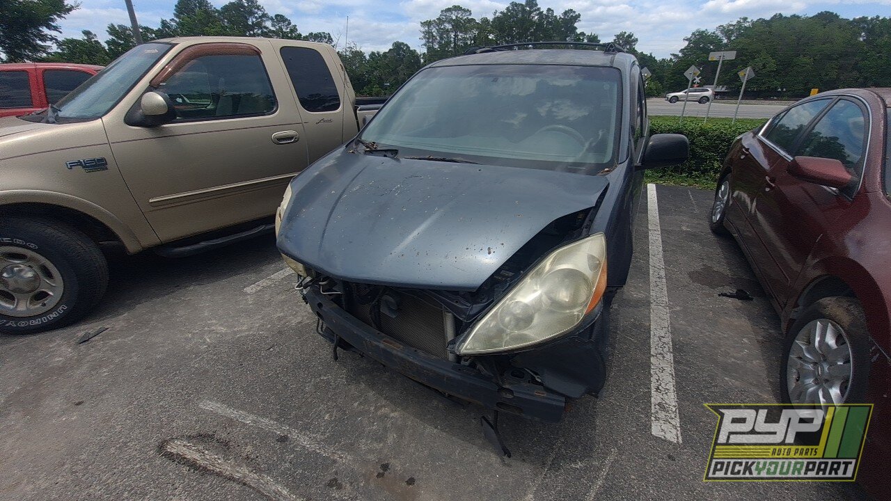 Photo of 2008 Toyota Sienna
