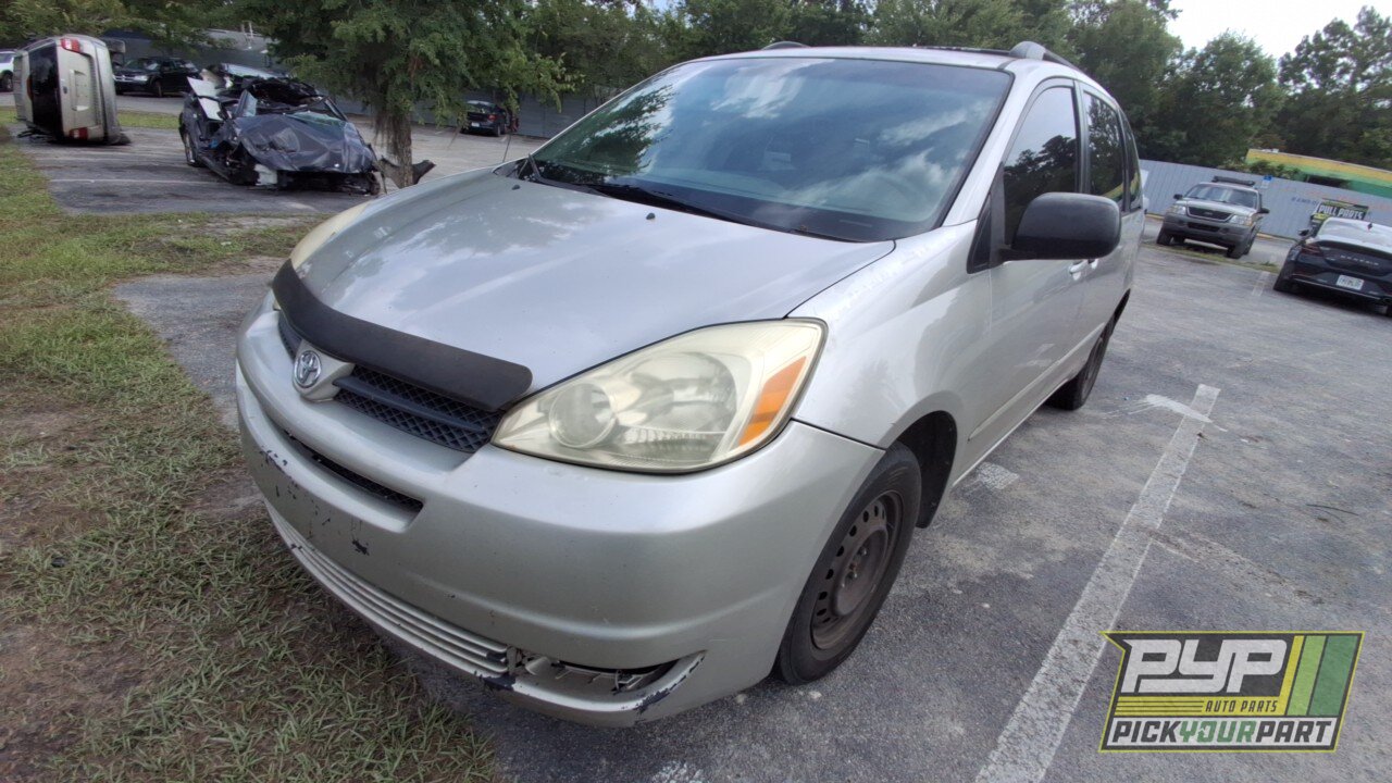 Photo of 2005 Toyota Sienna