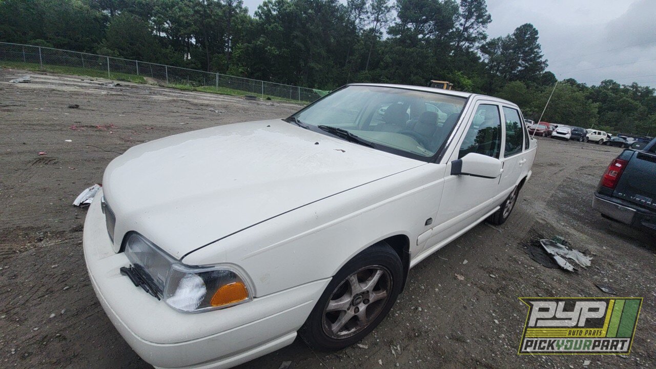 Photo of 2000 Volvo S70
