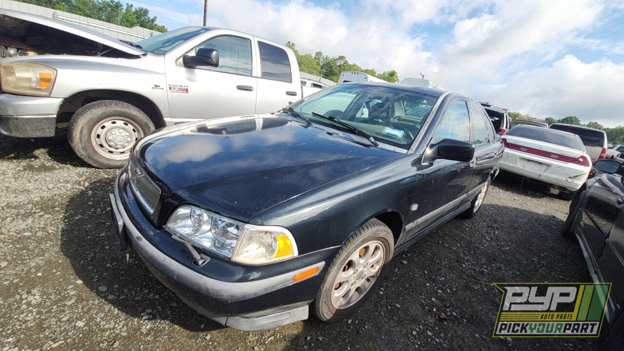 Photo of 2000 Volvo S40