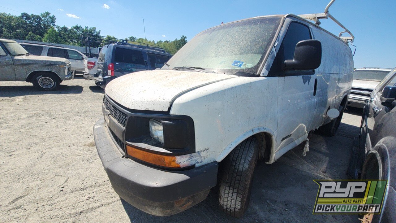 Photo of 2004 Chevrolet Express 2500