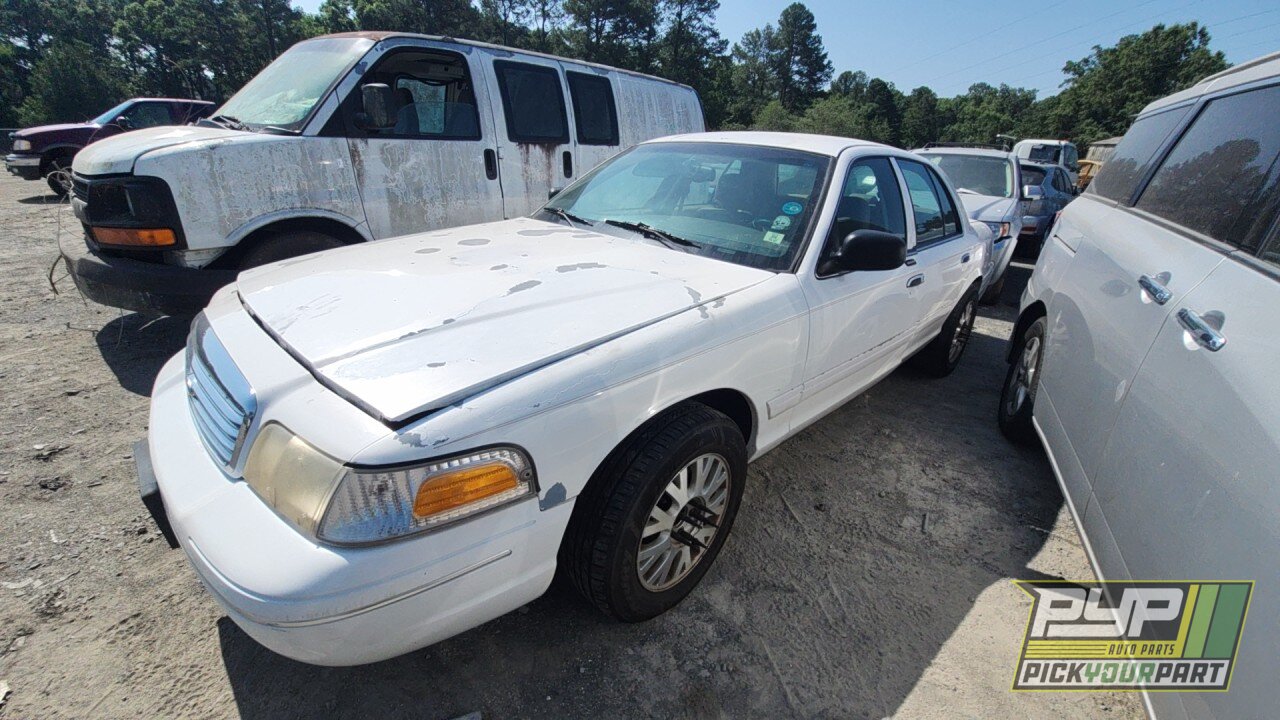Photo of 2003 Ford Crown Victoria