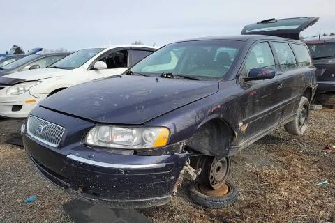 Photo of 2005 Volvo V70
